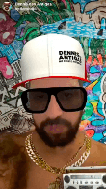 dennis das antigas