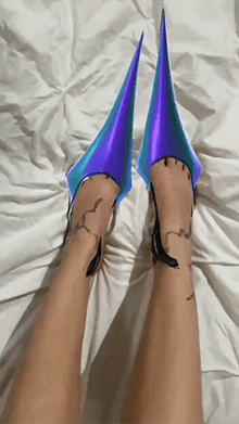 SUPER POINTED-TOE