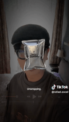 BLIND BOX ME