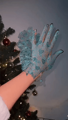 Peppermint Gloves